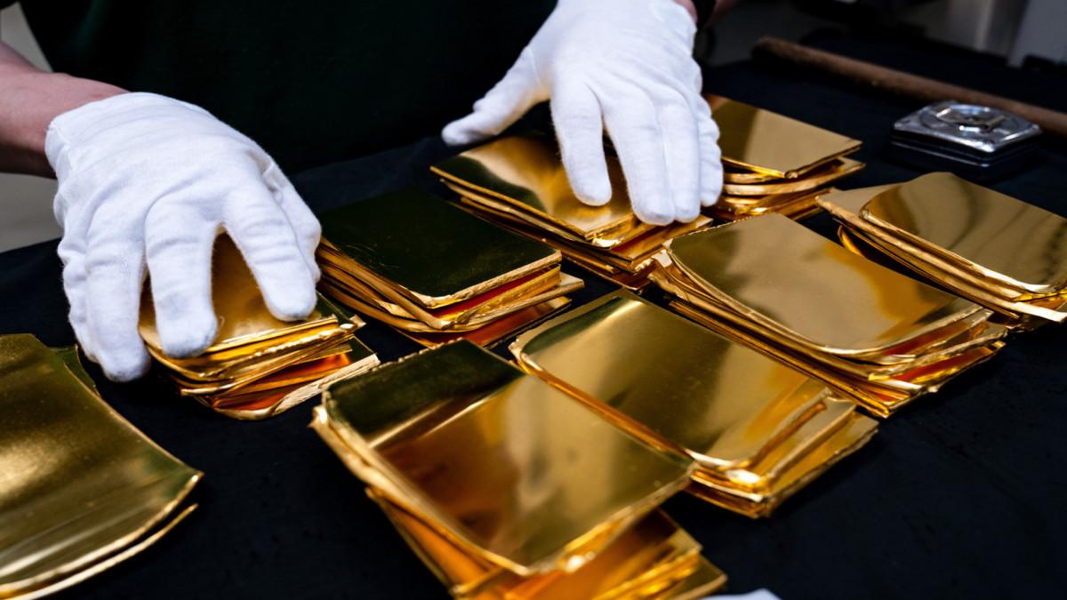 Gold just saw its biggest decline since 1983: what’s next